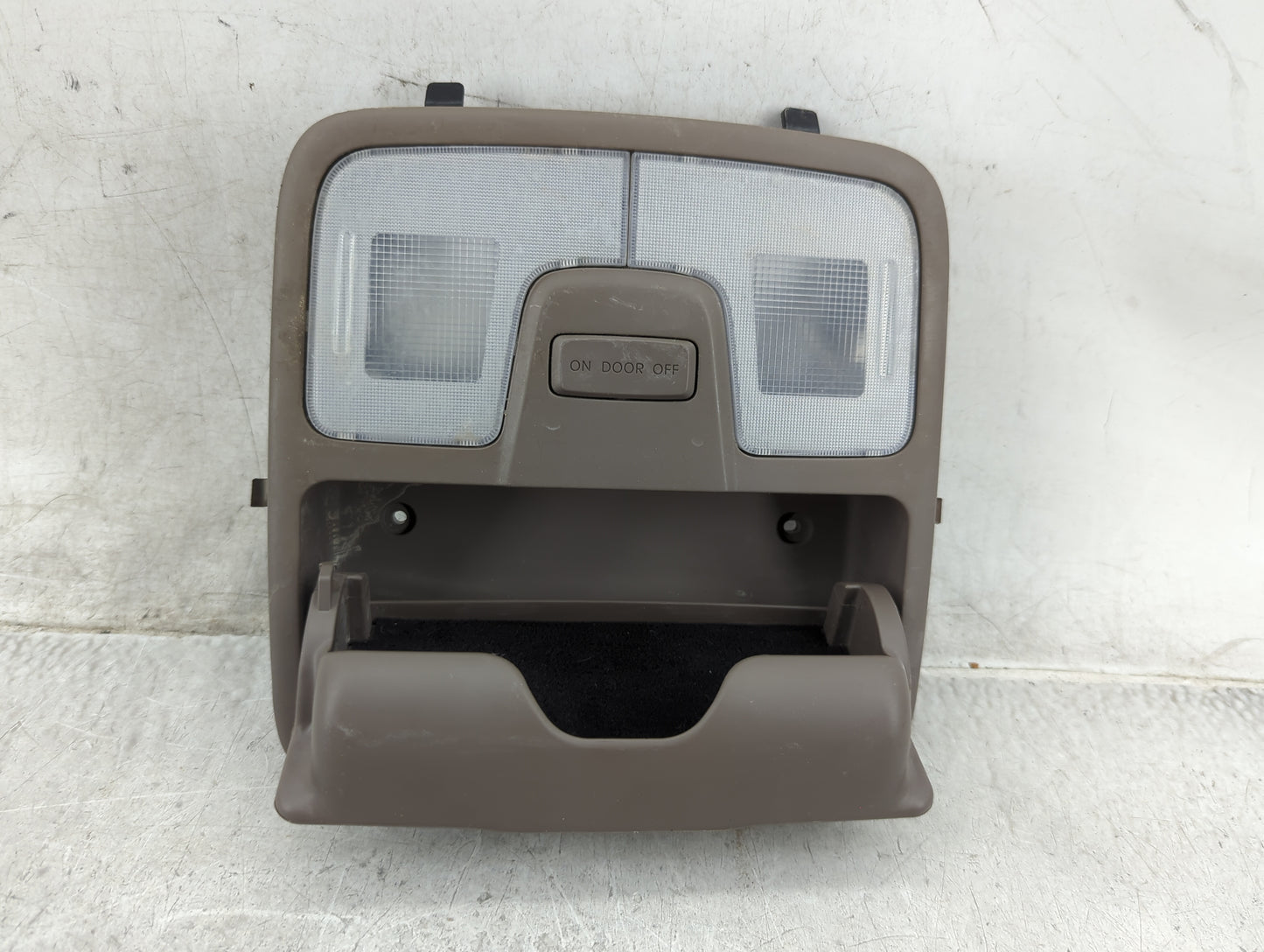 2015 Hyundai Tucson Overhead Roof Console Tan - Oemusedautoparts1.com