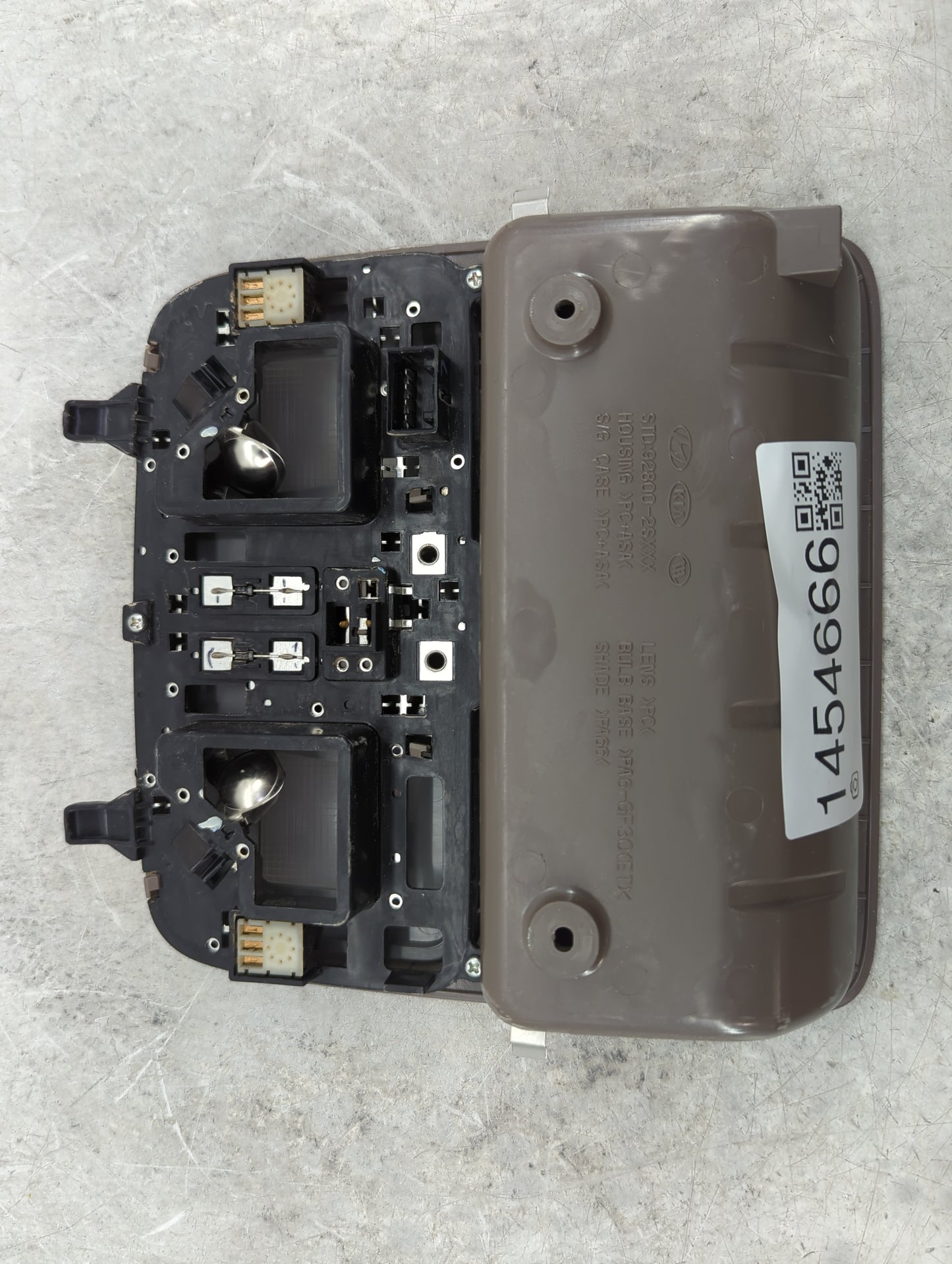 2015 Hyundai Tucson Overhead Roof Console Tan - Oemusedautoparts1.com