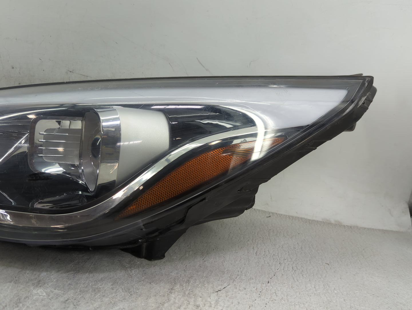 2014-2017 Hyundai Tucson Driver Left Oem Head Light Headlight Lamp 1458902 - Oemusedautoparts1.com