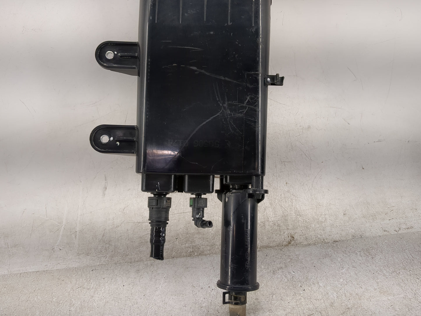 2015 Hyundai Tucson Fuel Vapor Charcoal Canister 1459701 - Oemusedautoparts1.com