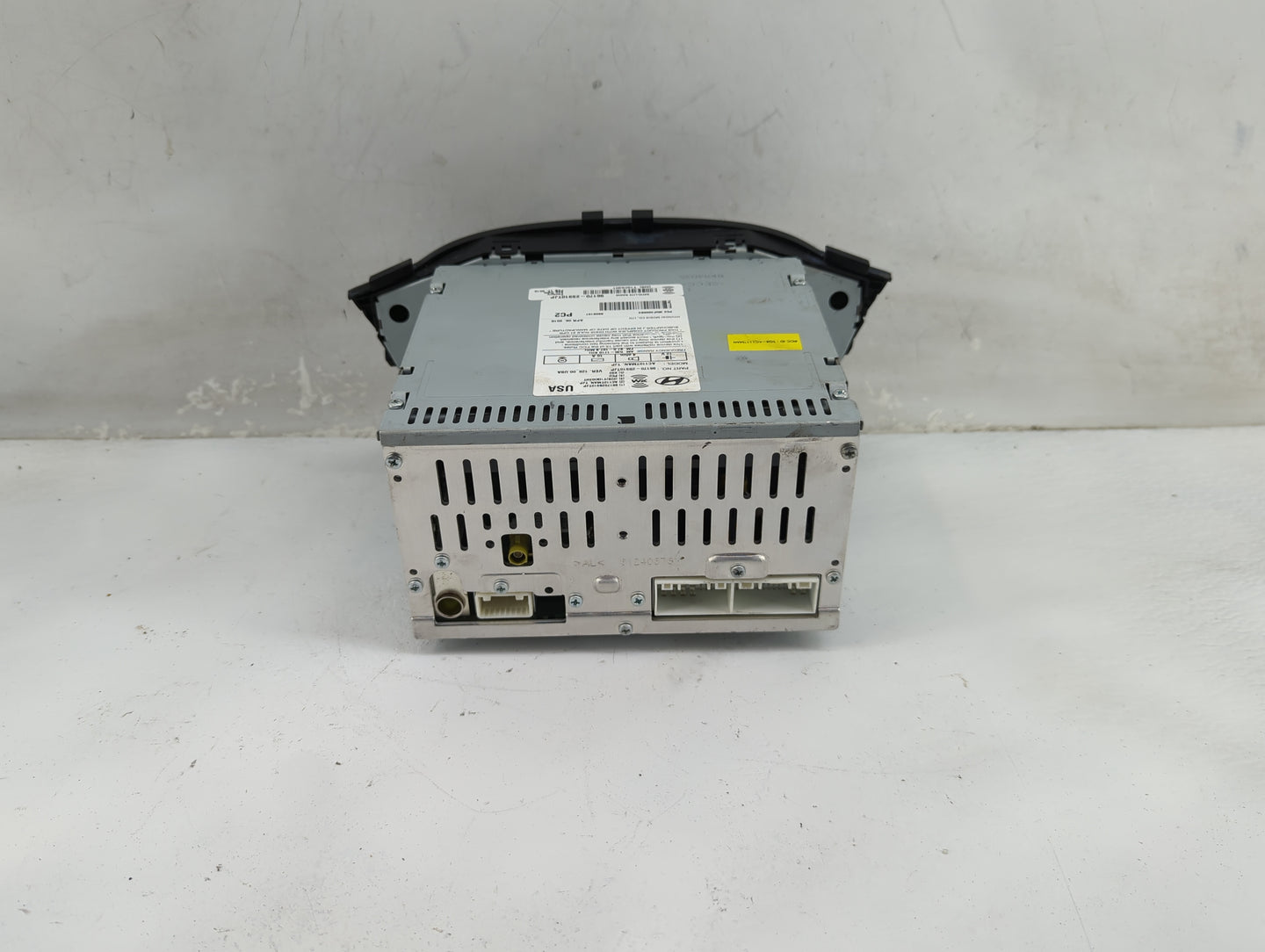 2014-2015 Hyundai Tucson Radio AM FM Cd Player Receiver Replacement P/N:96170-2S910TJP Fits Fits 2014 2015 OEM Used Auto Par
