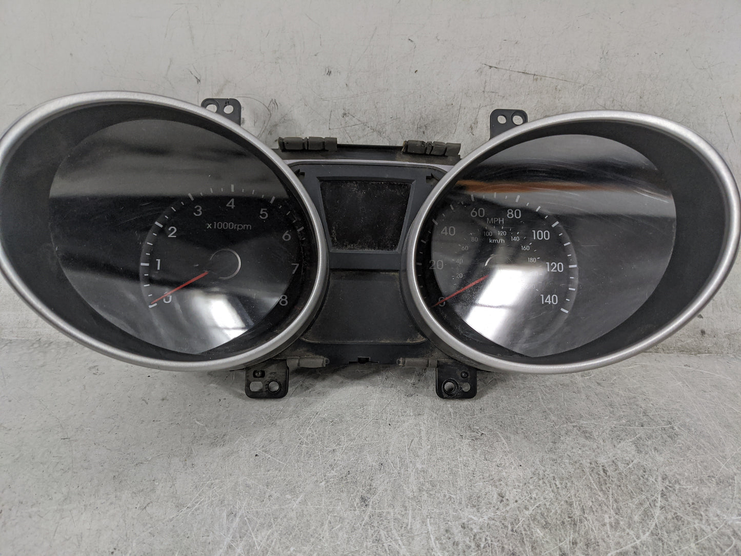 2014-2015 Hyundai Tucson Instrument Cluster Speedometer Gauges P/N:94011-2S080 11002-534300H Miles: Fits Fits 2014 2015 OEM 