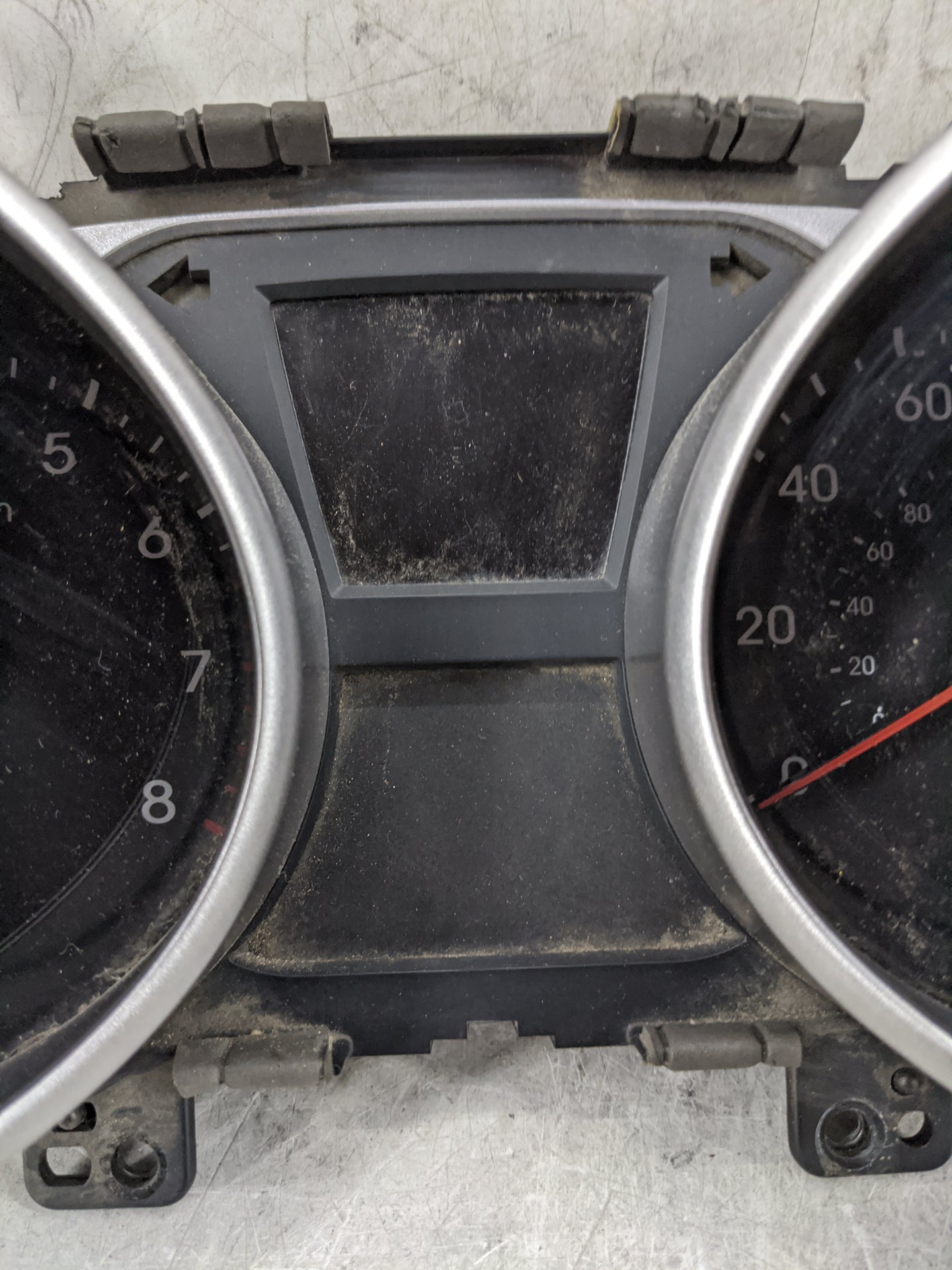 2014-2015 Hyundai Tucson Instrument Cluster Speedometer Gauges P/N:94011-2S080 11002-534300H Miles: Fits Fits 2014 2015 OEM 