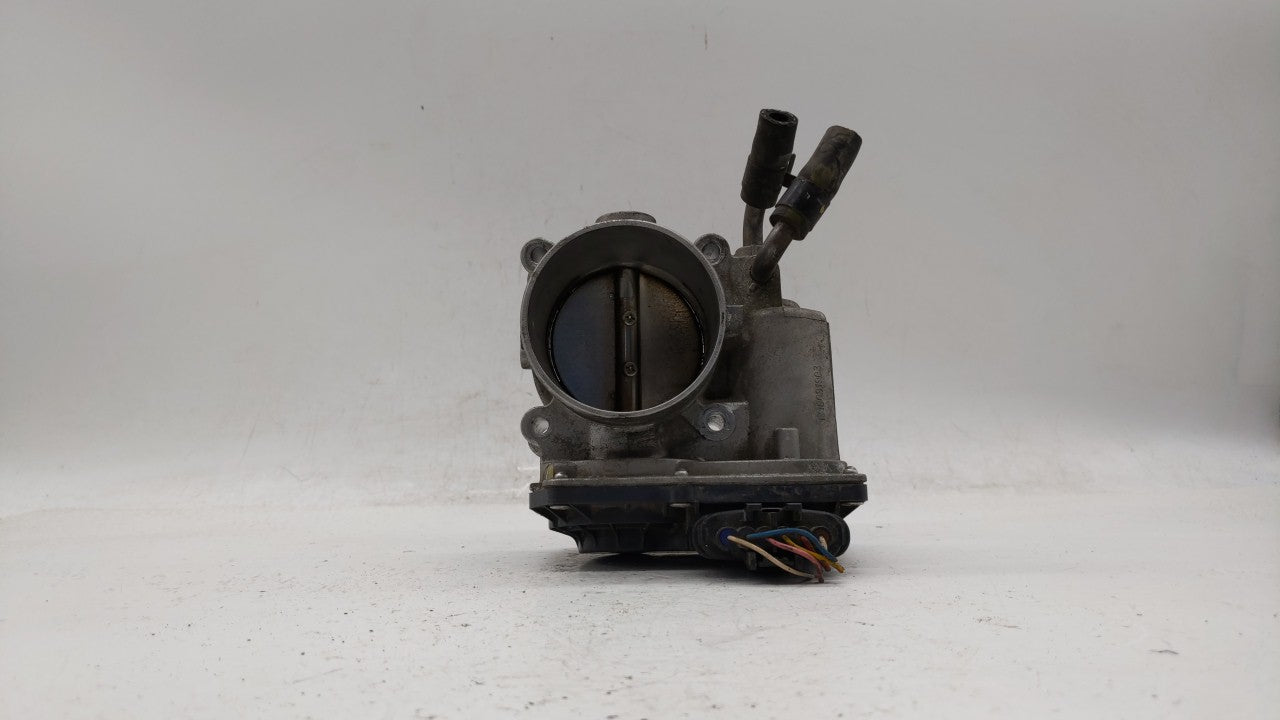 2014-2018 Hyundai Tucson Throttle Body P/N:35100-2E000 Fits Fits 2011 2012 2013 2014 2015 2016 2017 2018 2019 OEM Used Auto 