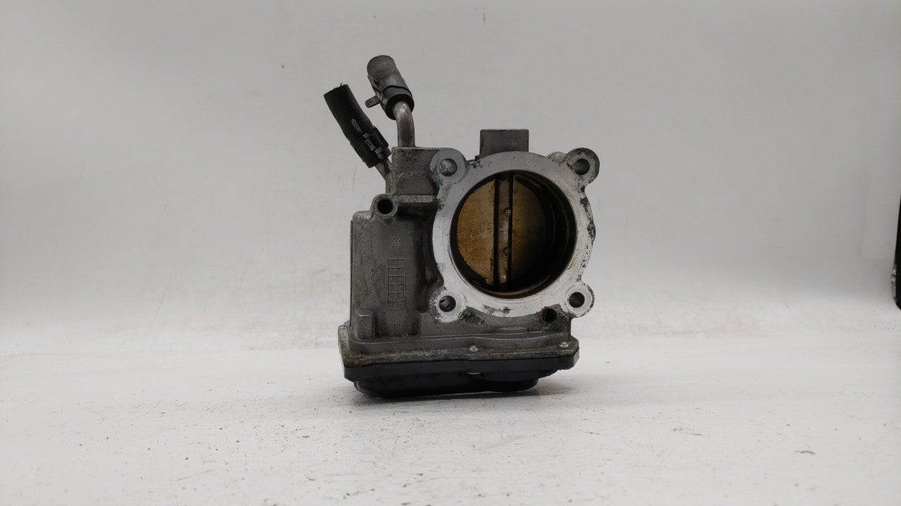 2014-2018 Hyundai Tucson Throttle Body P/N:35100-2E000 Fits Fits 2011 2012 2013 2014 2015 2016 2017 2018 2019 OEM Used Auto 