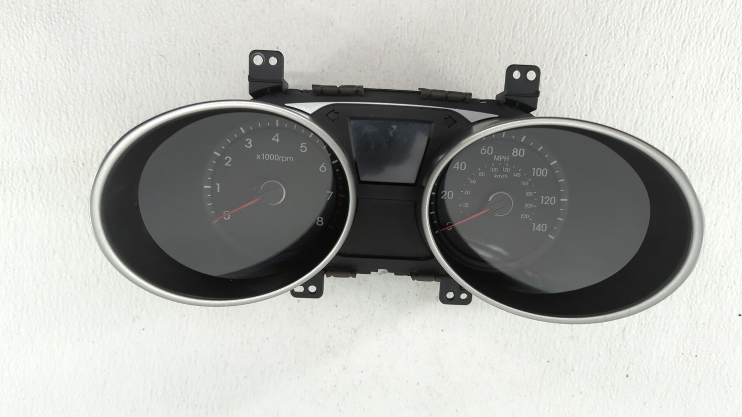 2014-2015 Hyundai Tucson Instrument Cluster Speedometer Gauges P/N:94011-2S080 Fits Fits 2014 2015 OEM Used Auto Parts - Oem