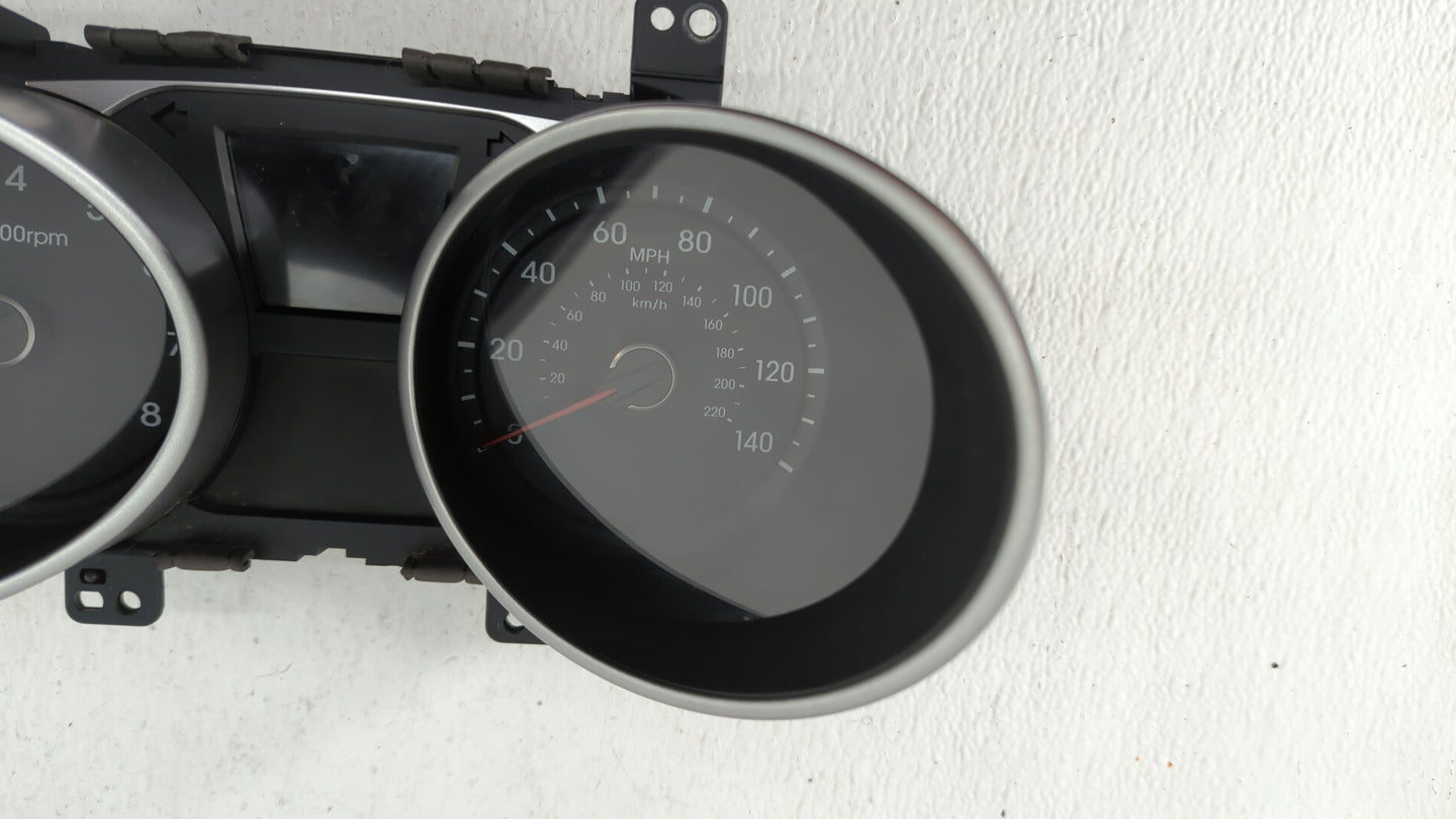 2014-2015 Hyundai Tucson Instrument Cluster Speedometer Gauges P/N:94011-2S080 Fits Fits 2014 2015 OEM Used Auto Parts - Oem