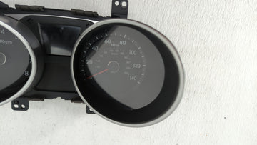2014-2015 Hyundai Tucson Instrument Cluster Speedometer Gauges P/N:94011-2S080 Fits Fits 2014 2015 OEM Used Auto Parts