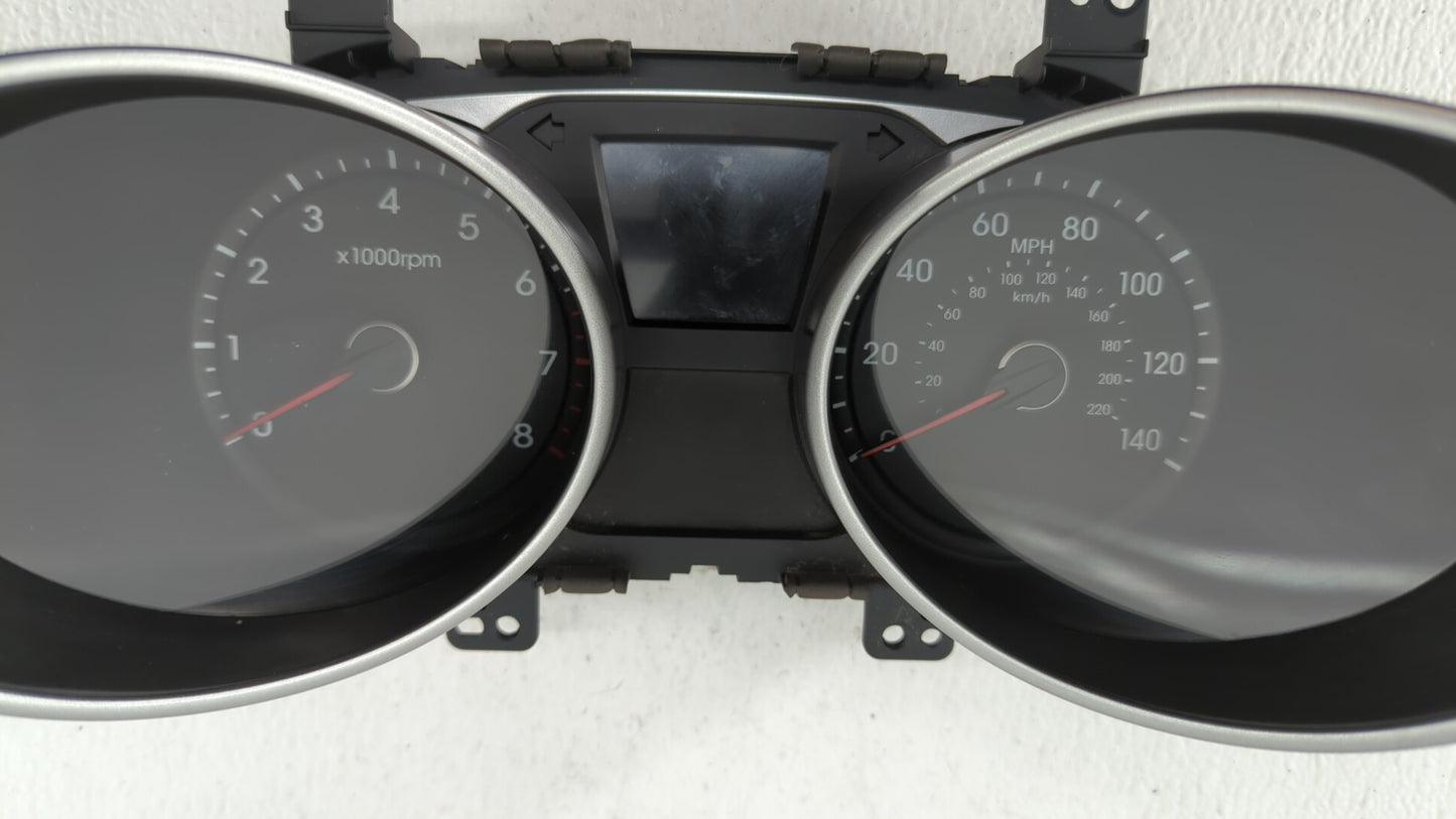 2014-2015 Hyundai Tucson Instrument Cluster Speedometer Gauges P/N:94011-2S080 Fits Fits 2014 2015 OEM Used Auto Parts - Oem