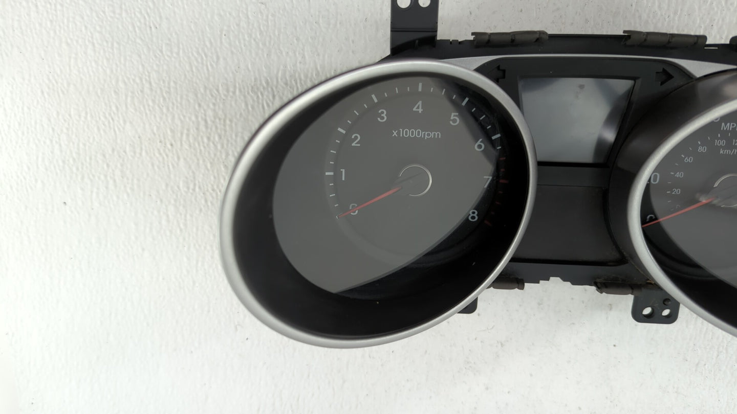 2014-2015 Hyundai Tucson Instrument Cluster Speedometer Gauges P/N:94011-2S080 Fits Fits 2014 2015 OEM Used Auto Parts - Oem