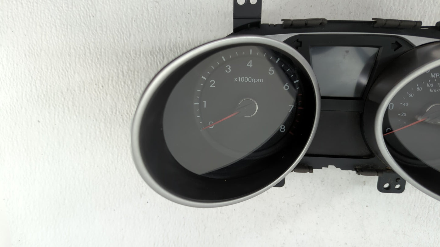 2014-2015 Hyundai Tucson Instrument Cluster Speedometer Gauges P/N:94011-2S080 Fits Fits 2014 2015 OEM Used Auto Parts - Oem
