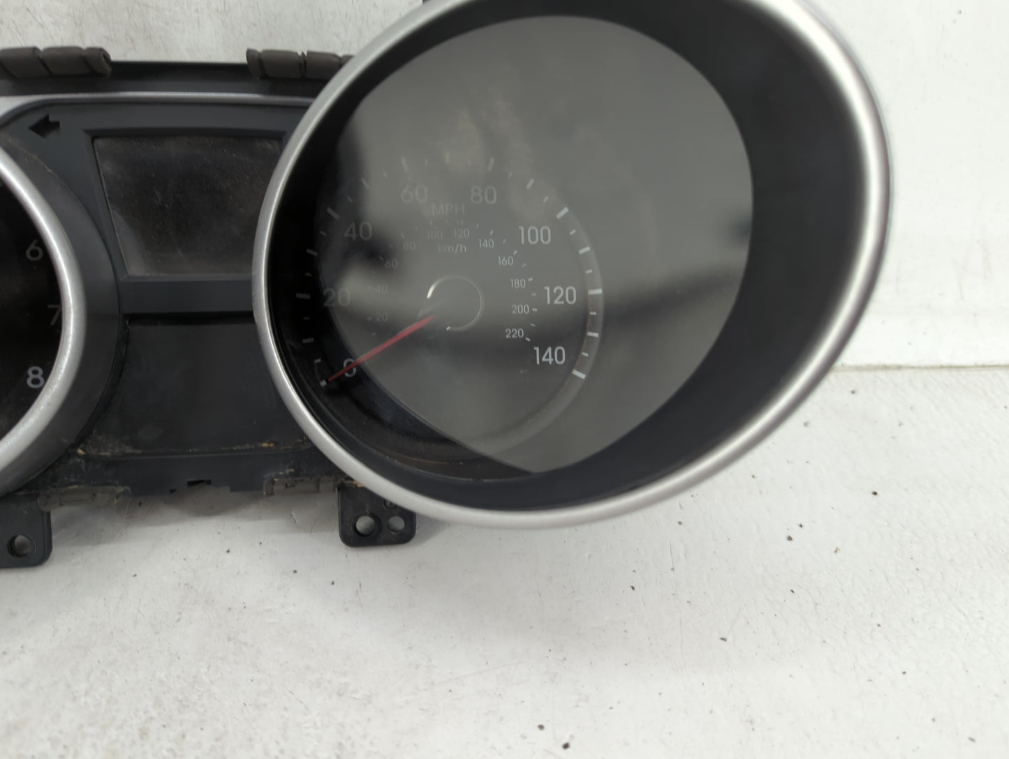 2014-2015 Hyundai Tucson Instrument Cluster Speedometer Gauges P/N:83800-0ZX10 94011-2S080 Fits Fits 2014 2015 OEM Used Auto