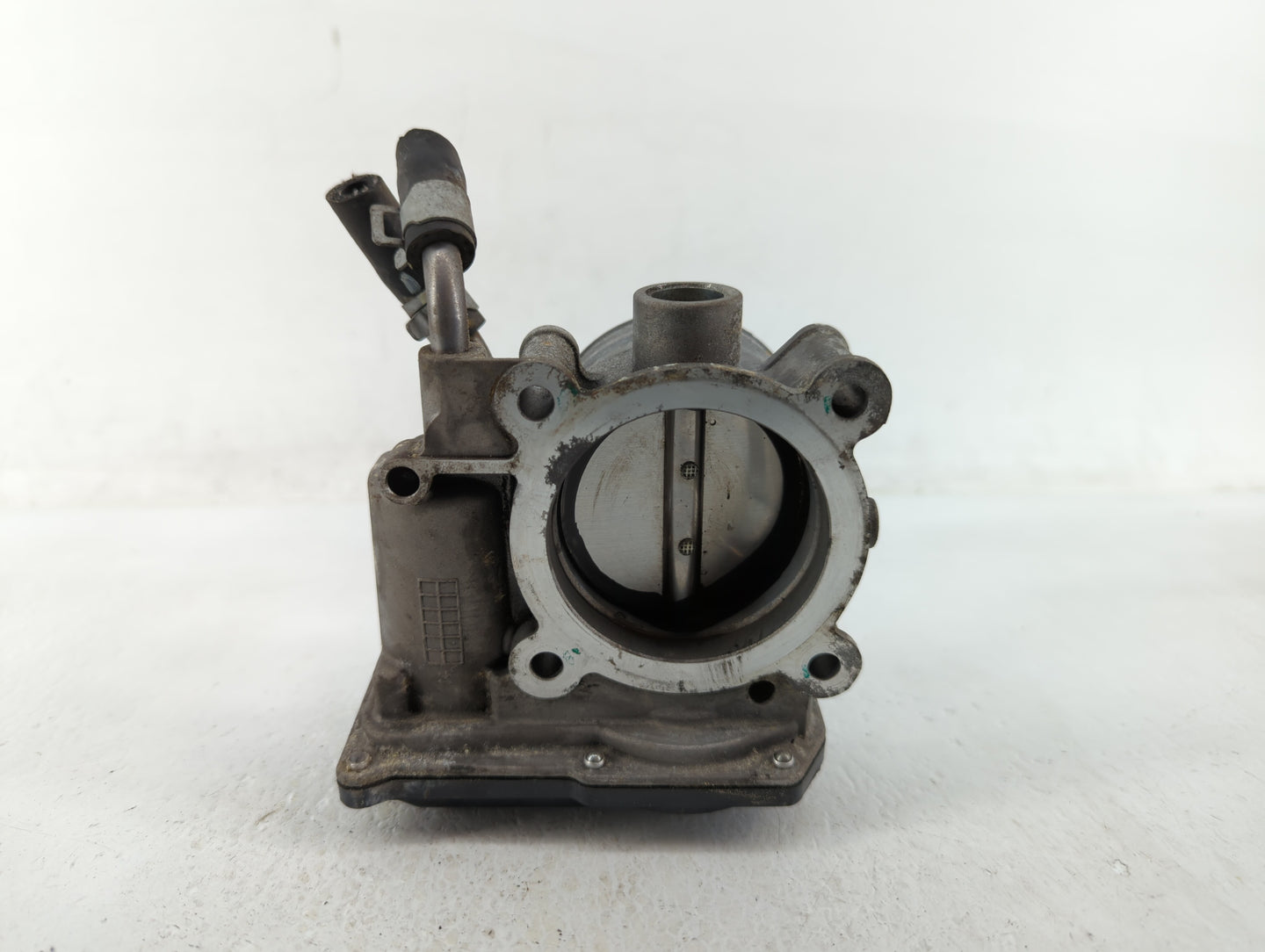 2014-2021 Hyundai Tucson Throttle Body P/N:35100-2E000 35100-2E710 Fits OEM Used Auto Parts - Oemusedautoparts1.com