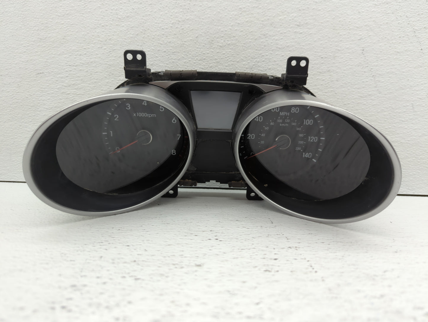 2014-2015 Hyundai Tucson Instrument Cluster Speedometer Gauges P/N:83800-0ZX10 94011-2S080 Fits Fits 2014 2015 OEM Used Auto