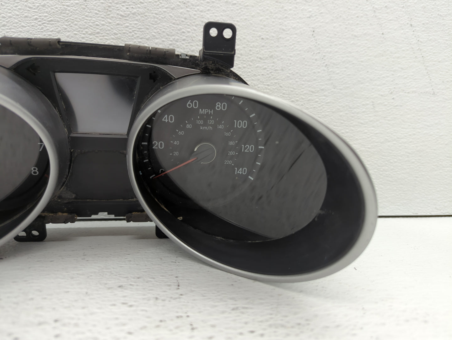 2014-2015 Hyundai Tucson Instrument Cluster Speedometer Gauges P/N:83800-0ZX10 94011-2S080 Fits Fits 2014 2015 OEM Used Auto