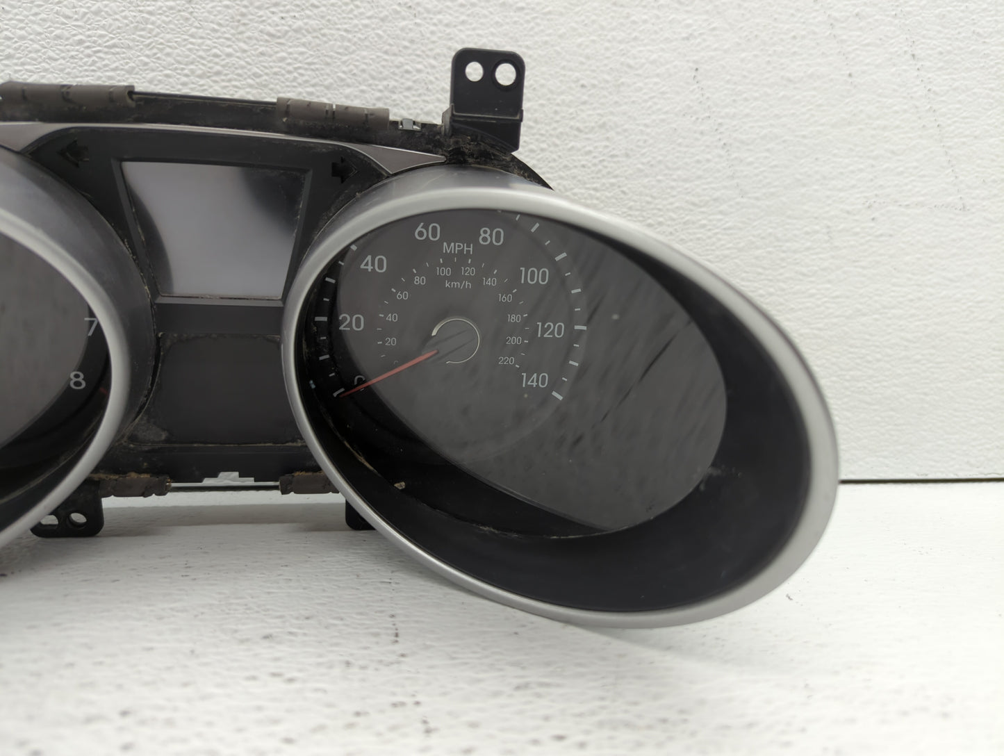 2014-2015 Hyundai Tucson Instrument Cluster Speedometer Gauges P/N:83800-0ZX10 94011-2S080 Fits Fits 2014 2015 OEM Used Auto