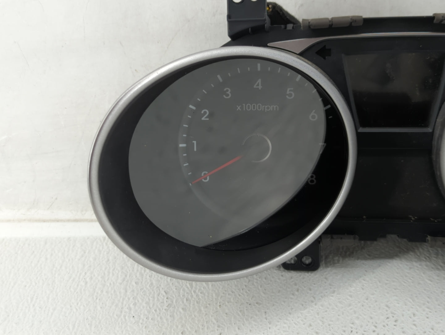 2014-2015 Hyundai Tucson Instrument Cluster Speedometer Gauges P/N:94011-2S040 Fits Fits 2014 2015 OEM Used Auto Parts - Oem