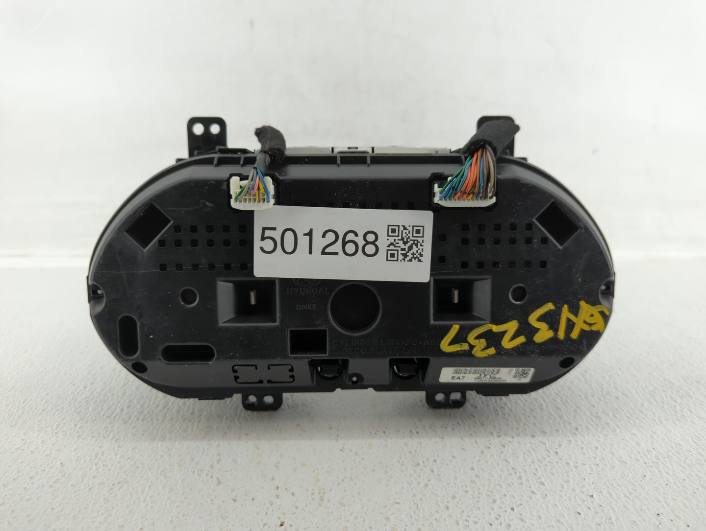 2014-2015 Hyundai Tucson Instrument Cluster Speedometer Gauges P/N:94011-2S040 Fits Fits 2014 2015 OEM Used Auto Parts - Oem