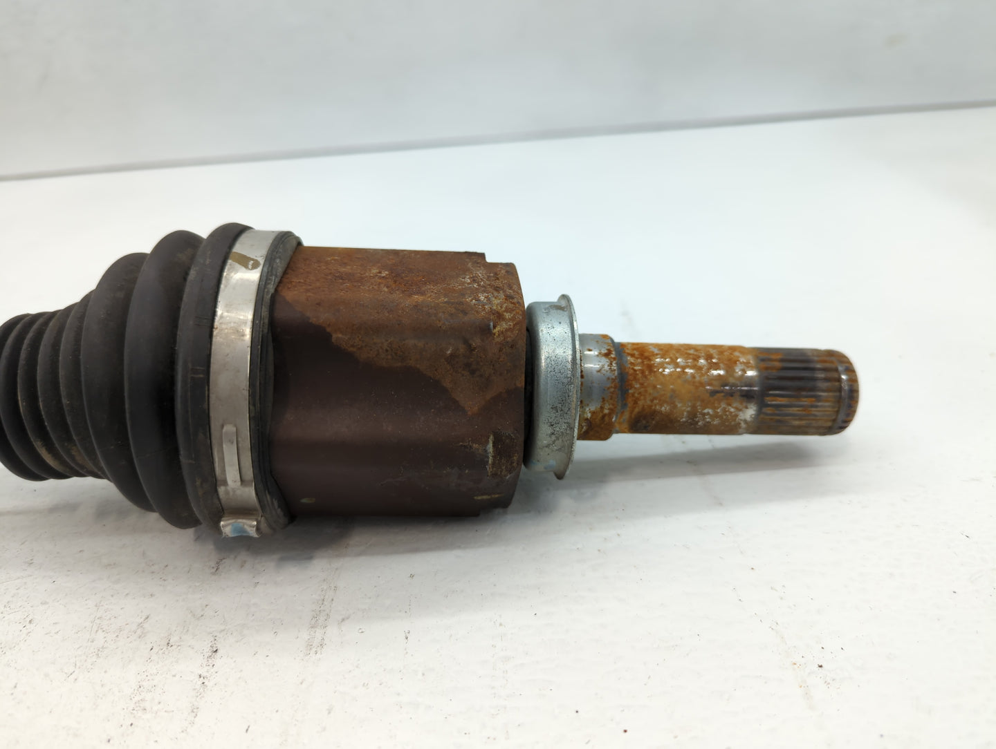 2014-2015 Hyundai Tucson Axle Shaft Front Passenger Cv C/v - Oemusedautoparts1.com