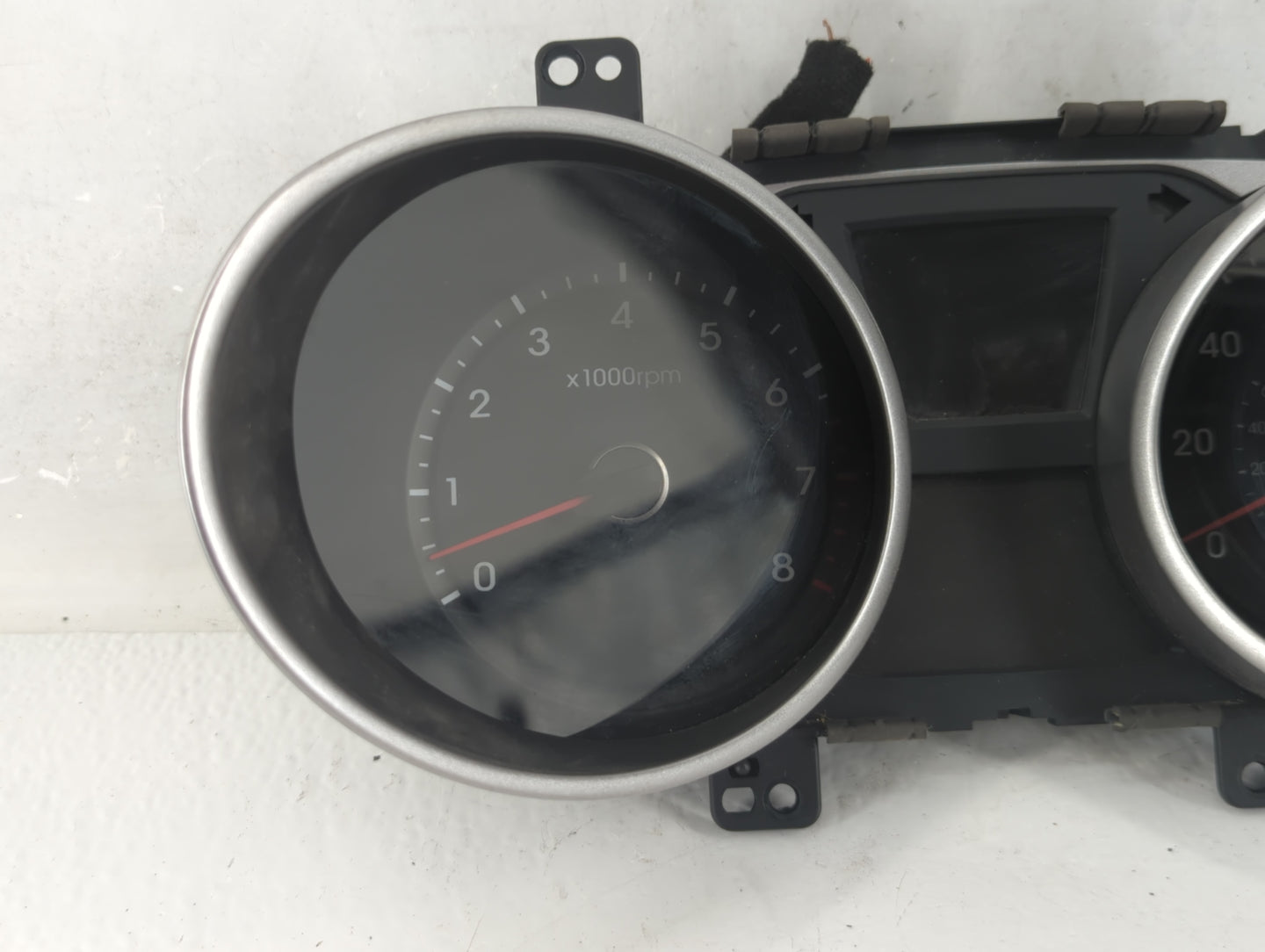 2014-2015 Hyundai Tucson Instrument Cluster Speedometer Gauges P/N:94011-2S080 Fits Fits 2014 2015 OEM Used Auto Parts - Oem