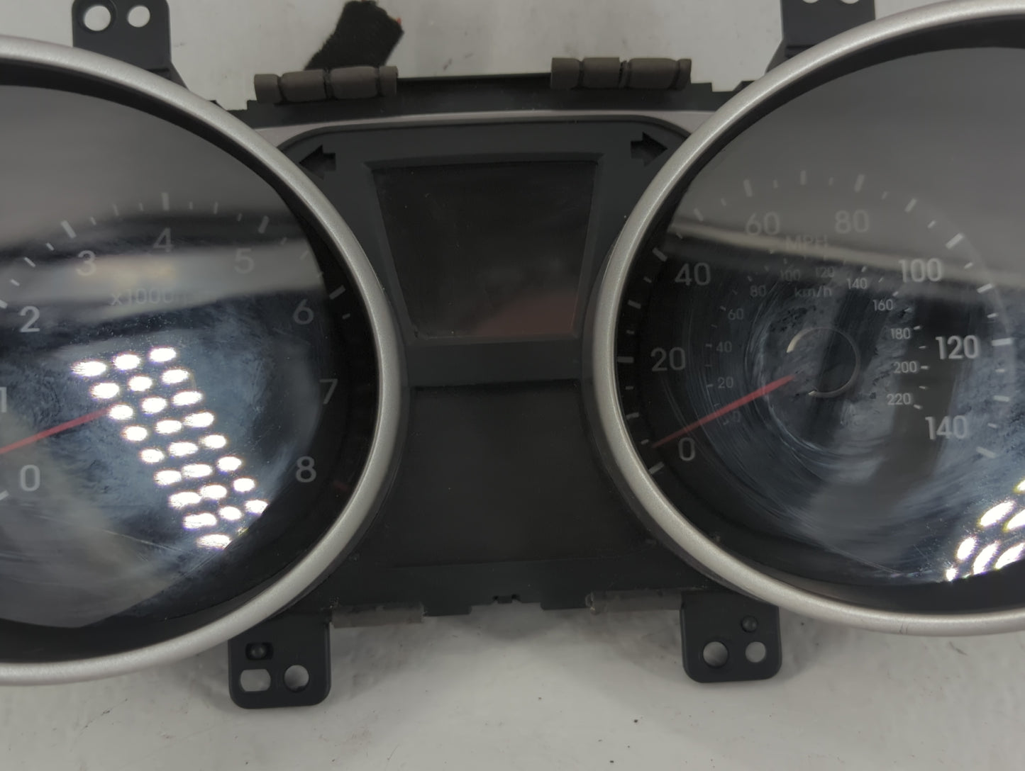 2014-2015 Hyundai Tucson Instrument Cluster Speedometer Gauges P/N:94011-2S080 Fits Fits 2014 2015 OEM Used Auto Parts - Oem