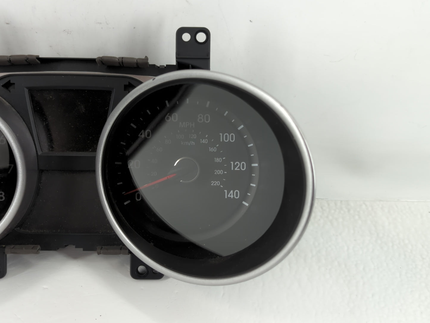 2014-2015 Hyundai Tucson Instrument Cluster Speedometer Gauges P/N:2015 01 16 Fits Fits 2014 2015 OEM Used Auto Parts - Oemu