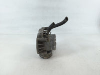 2014-2015 Hyundai Tucson Throttle Body P/N:35100-2G700 Fits Fits 2011 2012 2013 2014 2015 2016 OEM Used Auto Parts - Oemused