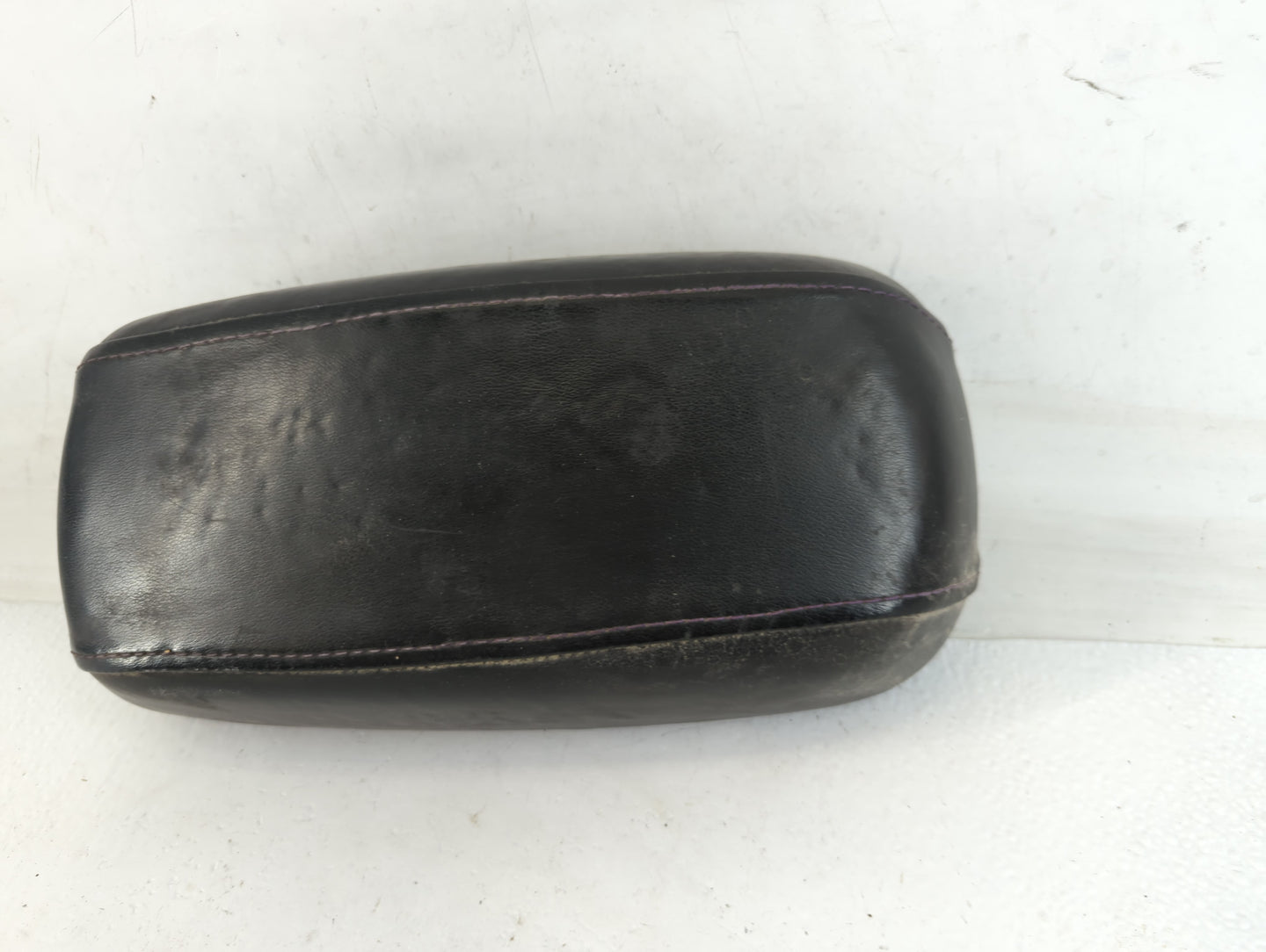 2015 Hyundai Tucson Center Console Armrest Cover Lid Fits OEM Used Auto Parts - Oemusedautoparts1.com