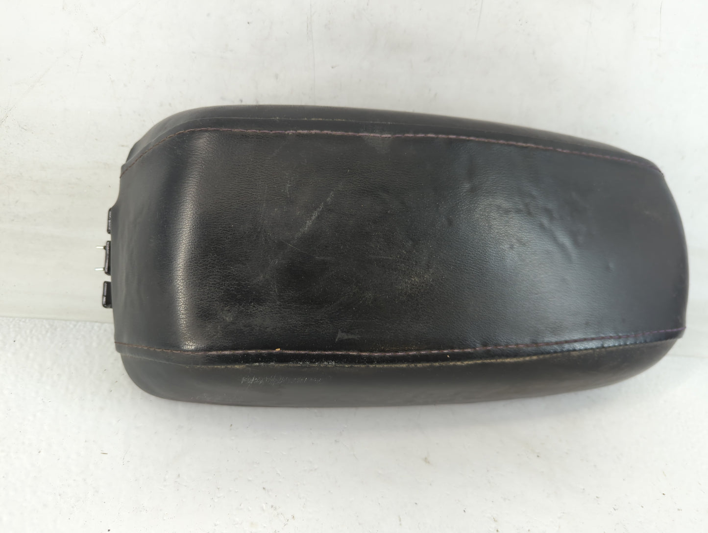 2015 Hyundai Tucson Center Console Armrest Cover Lid Fits OEM Used Auto Parts - Oemusedautoparts1.com