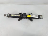 2015 Hyundai Tucson Spare Scissor Car Jack - Oemusedautoparts1.com