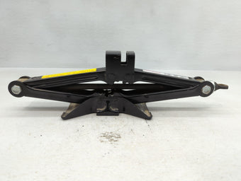 compare product 2015 Hyundai Tucson Spare Scissor Car Jack 801257