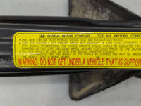 2015 Hyundai Tucson Spare Scissor Car Jack 801257 - Oemusedautoparts1.com