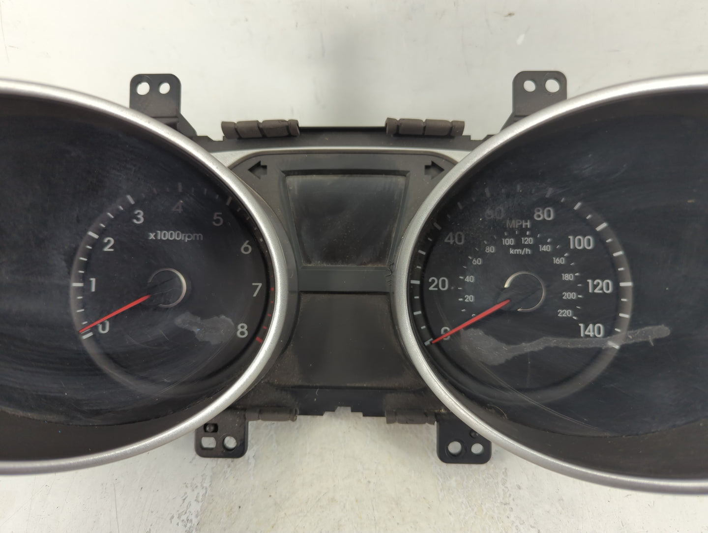 2014-2015 Hyundai Tucson Instrument Cluster Speedometer Gauges P/N:SEQ 040 Fits Fits 2014 2015 OEM Used Auto Parts - Oemused