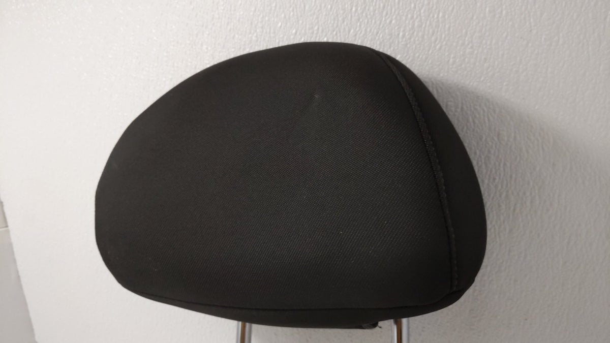 2015 Hyundai Tucson Headrest Head Rest Rear Center Seat Black 83876 - Oemusedautoparts1.com