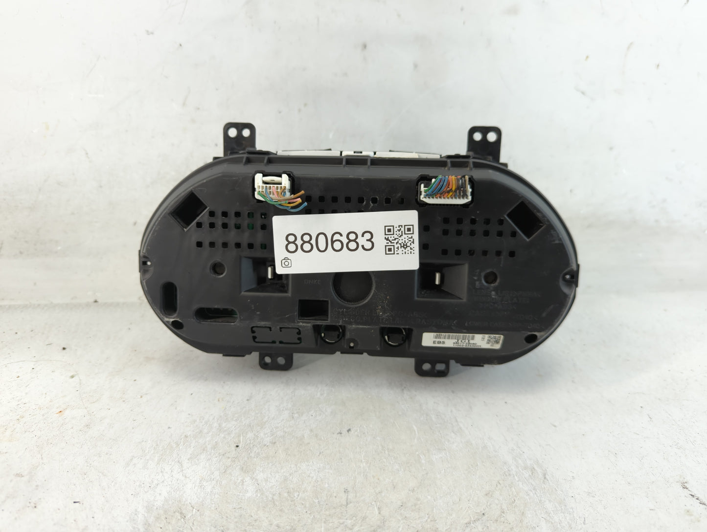 2014-2015 Hyundai Tucson Instrument Cluster Speedometer Gauges P/N:94011-2S080 Fits Fits 2014 2015 OEM Used Auto Parts - Oem