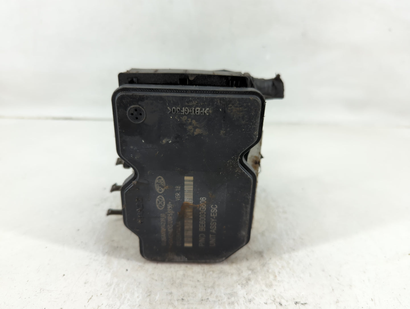 2015-2017 Hyundai Veloster ABS Pump Control Module Replacement P/N:58920-2V470 Fits Fits 2015 2016 2017 OEM Used Auto Parts 