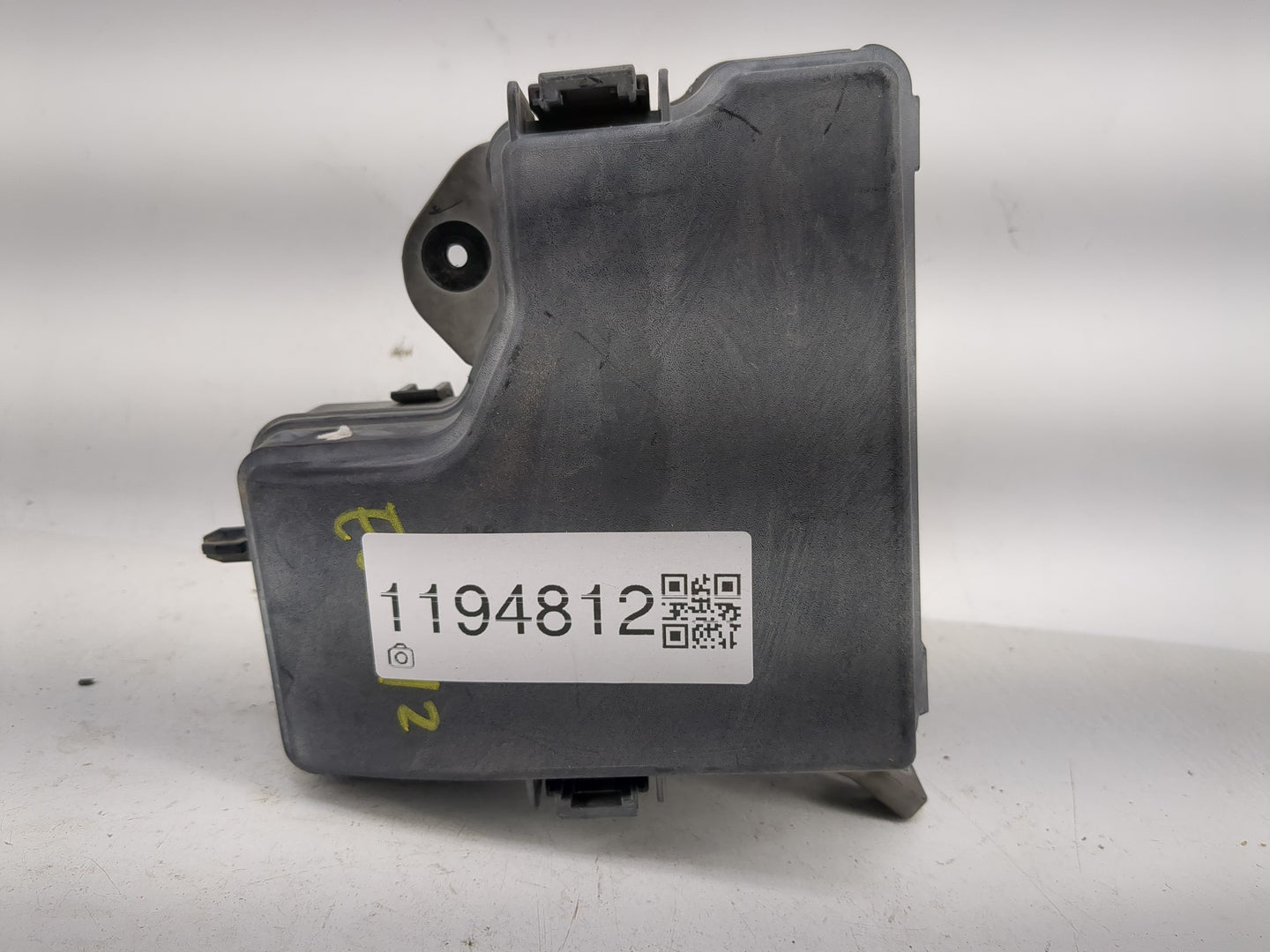 2015-2017 Hyundai Veloster Fusebox Fuse Box Panel Relay Module Fits Fits 2015 2016 2017 OEM Used Auto Parts - Oemusedautopar
