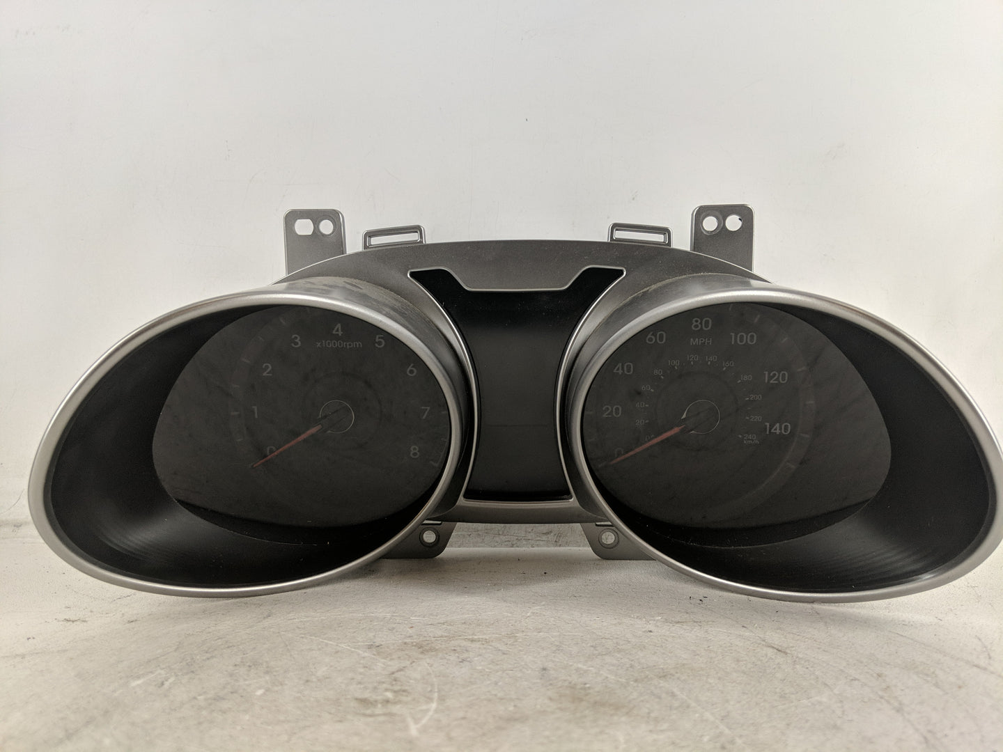 2012-2015 Hyundai Veloster Instrument Cluster Speedometer Gauges P/N:94001-2V331RDR Fits Fits 2012 2013 2014 2015 OEM Used A