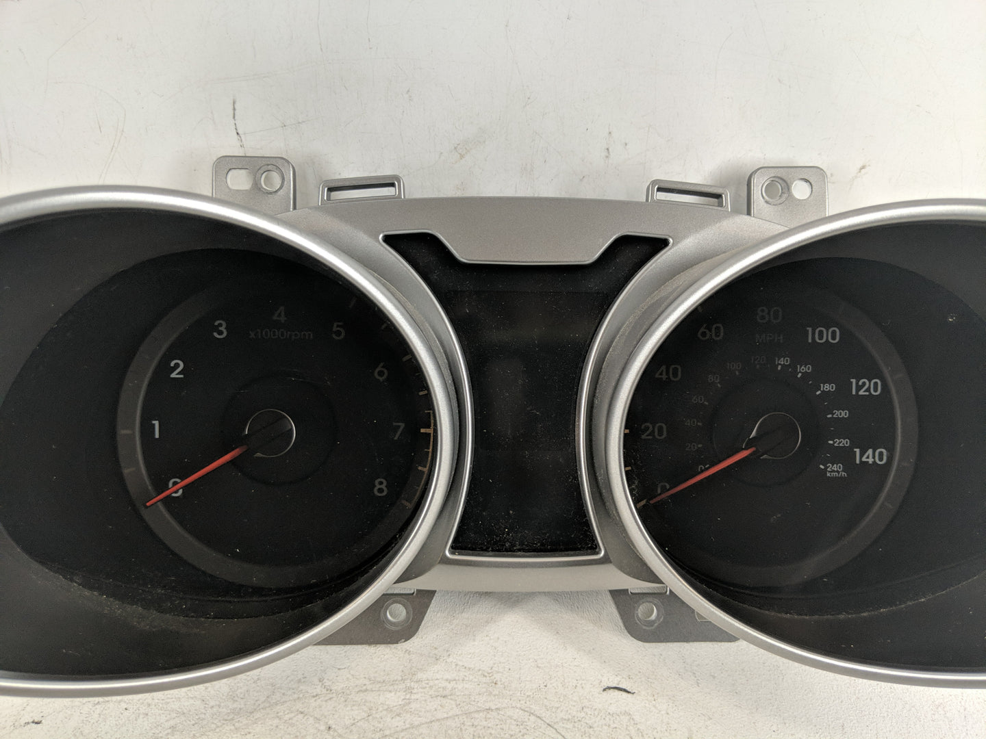 2012-2015 Hyundai Veloster Instrument Cluster Speedometer Gauges P/N:94001-2V331RDR Fits Fits 2012 2013 2014 2015 OEM Used A