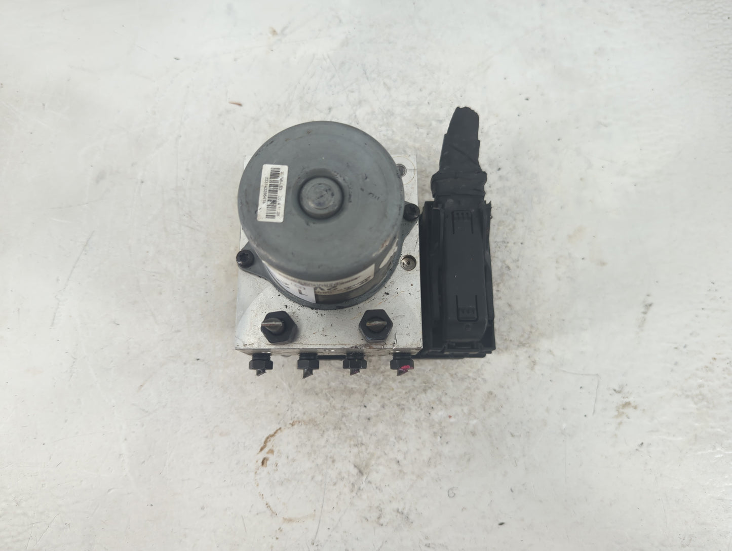 2015-2017 Hyundai Veloster ABS Pump Control Module Replacement P/N:JK2D4D00330K Fits Fits 2015 2016 2017 OEM Used Auto Parts