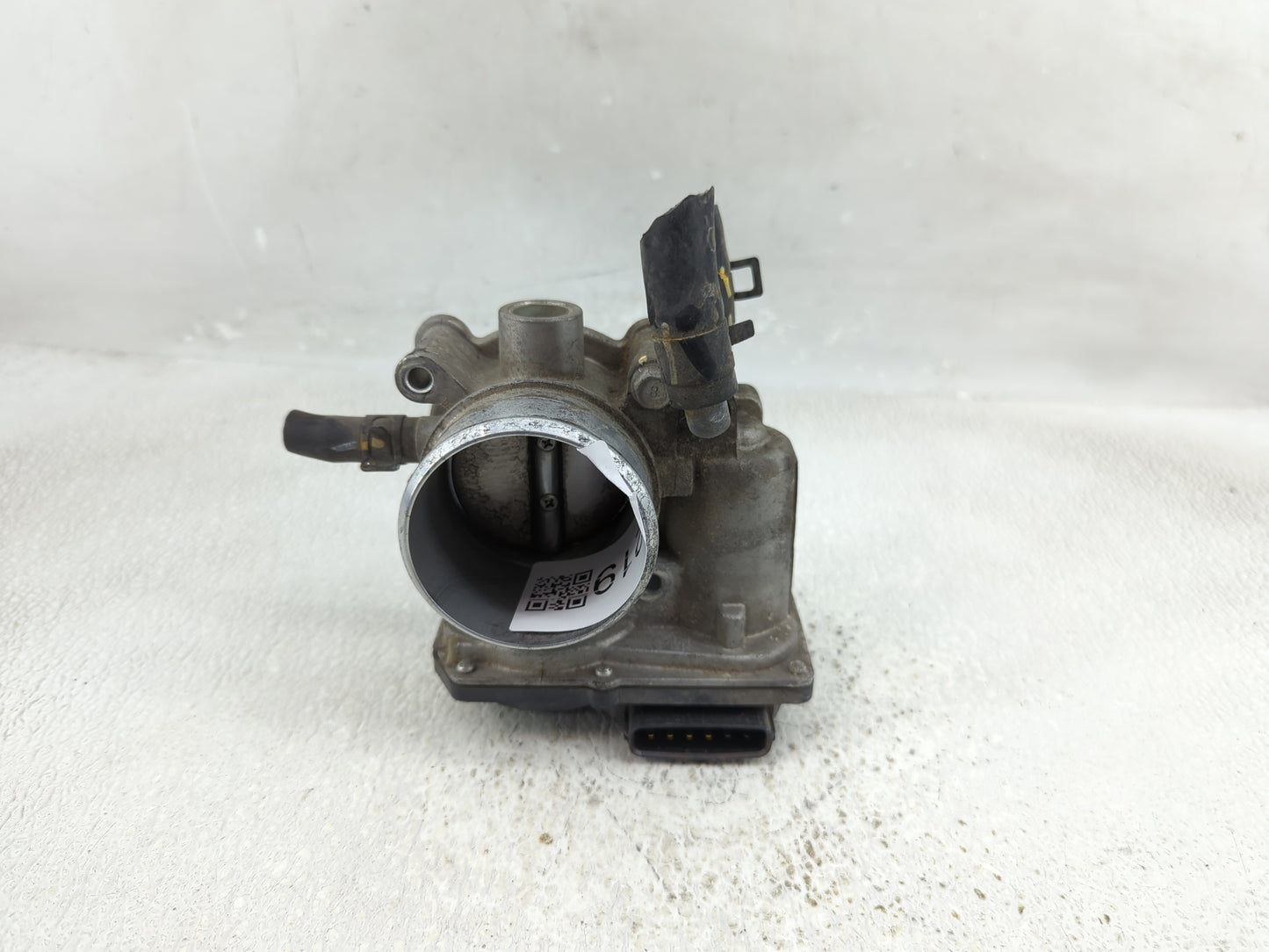 2015-2020 Hyundai Veloster Throttle Body P/N:35100-2B320 Fits Fits 2015 2016 2017 2018 2019 2020 2021 2022 OEM Used Auto Par