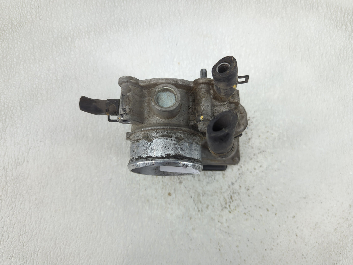 2015-2020 Hyundai Veloster Throttle Body P/N:35100-2B320 Fits Fits 2015 2016 2017 2018 2019 2020 2021 2022 OEM Used Auto Par