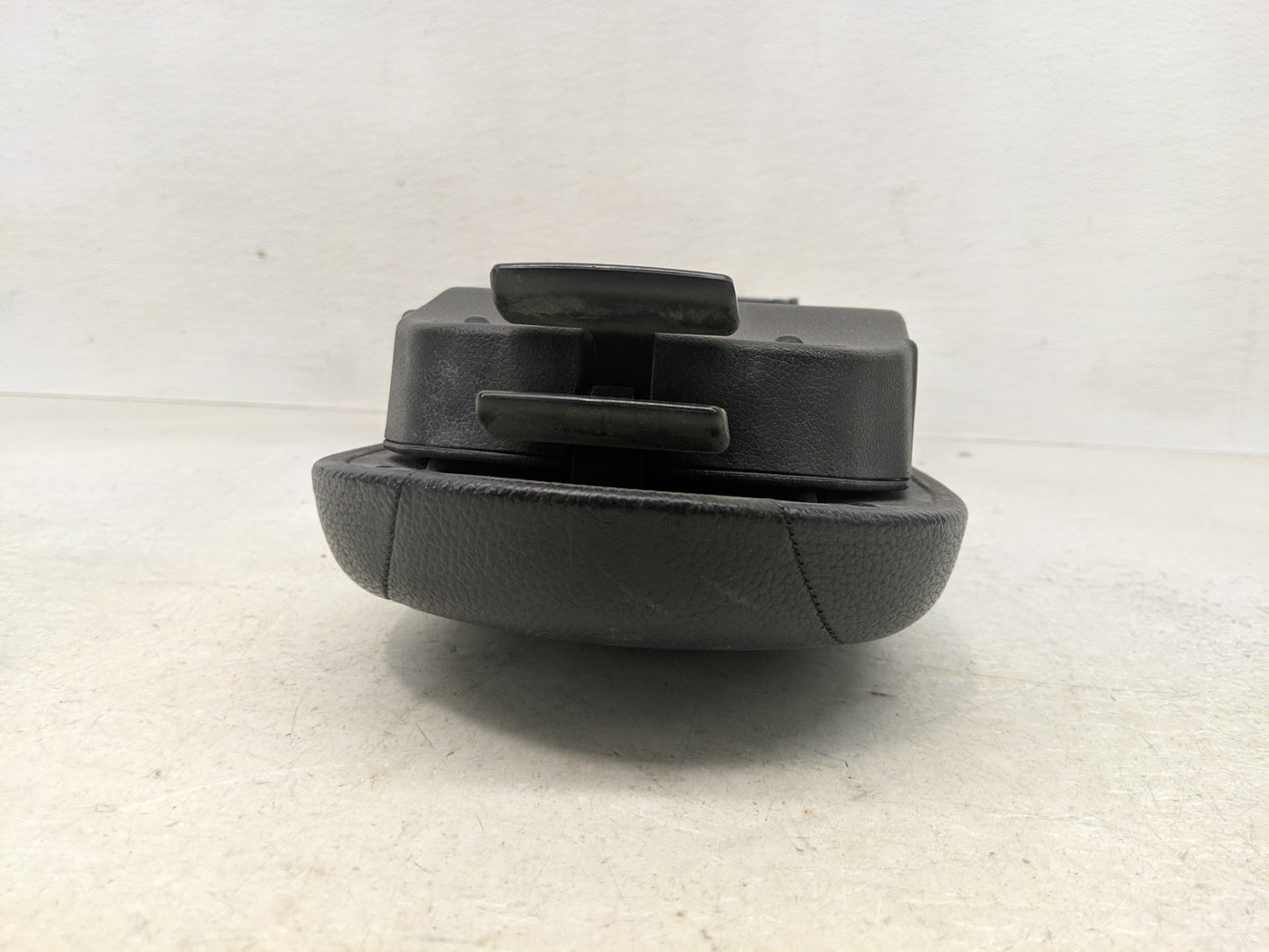 2015 Hyundai Veloster Center Console Armrest Cover Lid Fits OEM Used Auto Parts - Oemusedautoparts1.com