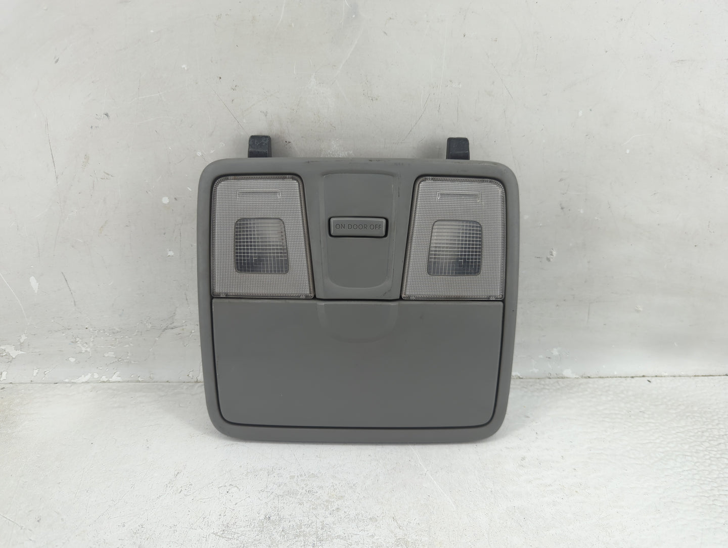 2015 Hyundai Veloster Overhead Roof Console - Oemusedautoparts1.com