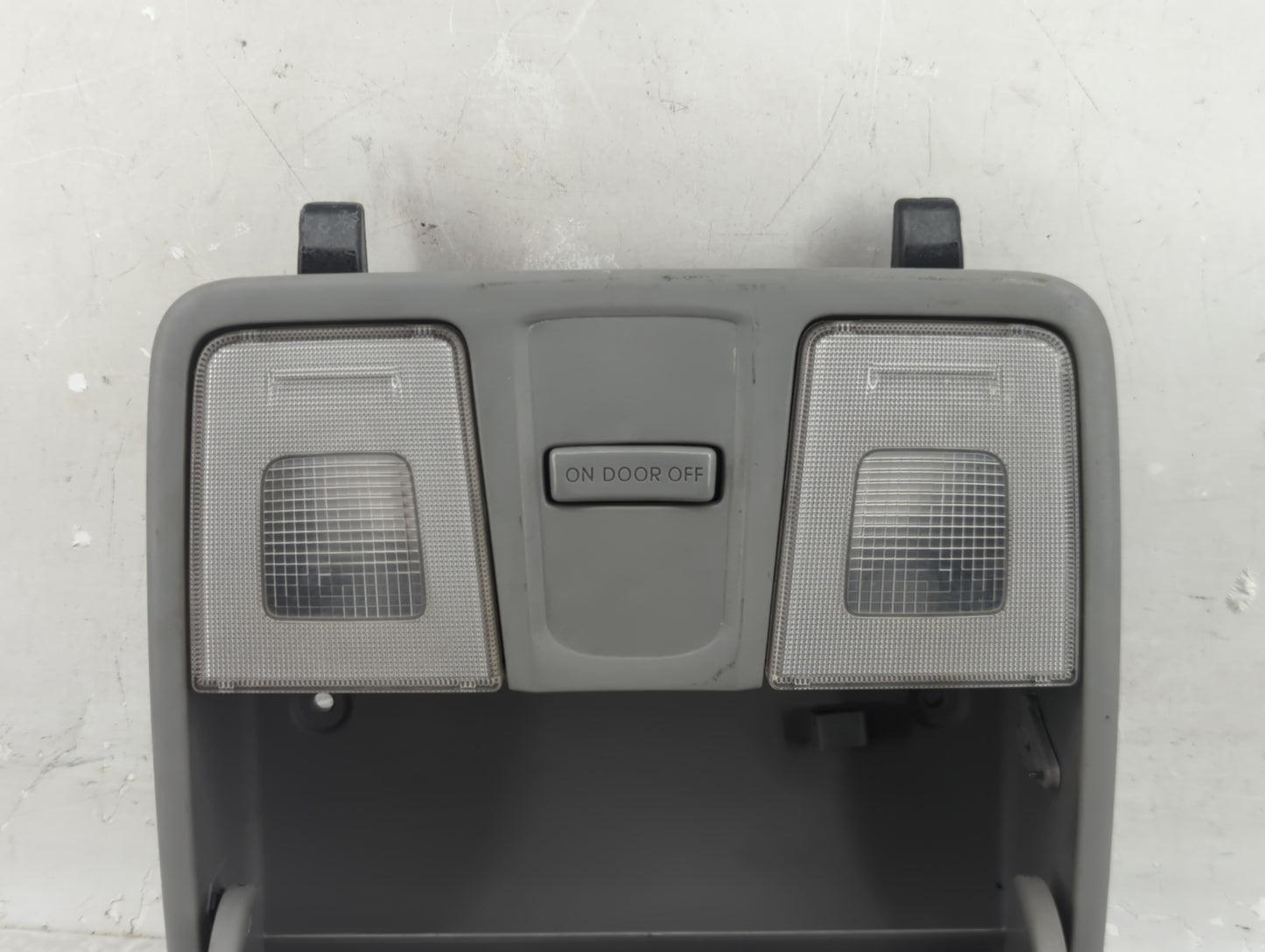 2015 Hyundai Veloster Overhead Roof Console - Oemusedautoparts1.com
