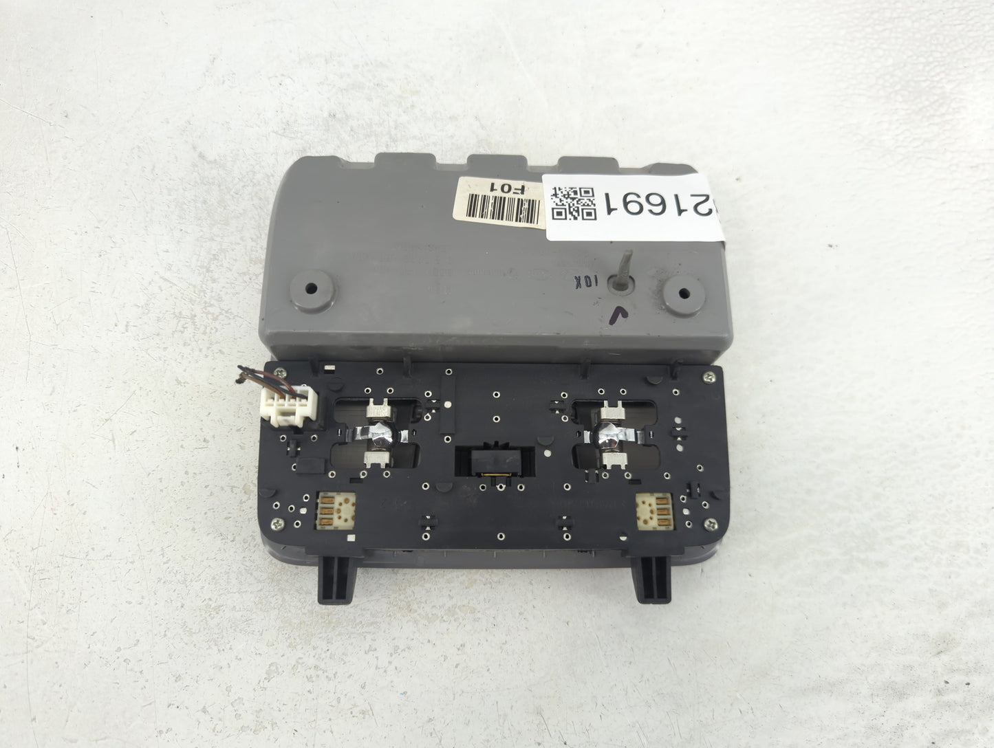 2015 Hyundai Veloster Overhead Roof Console - Oemusedautoparts1.com