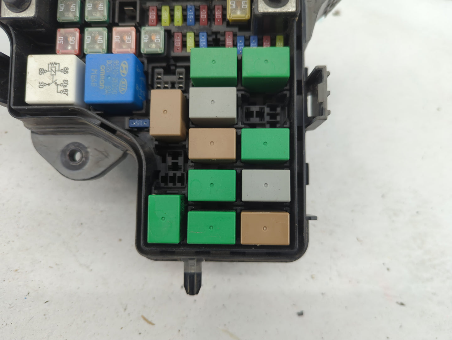 2015-2017 Hyundai Veloster Fusebox Fuse Box Panel Relay Module P/N:91941-2V320 Fits Fits 2015 2016 2017 OEM Used Auto Parts 