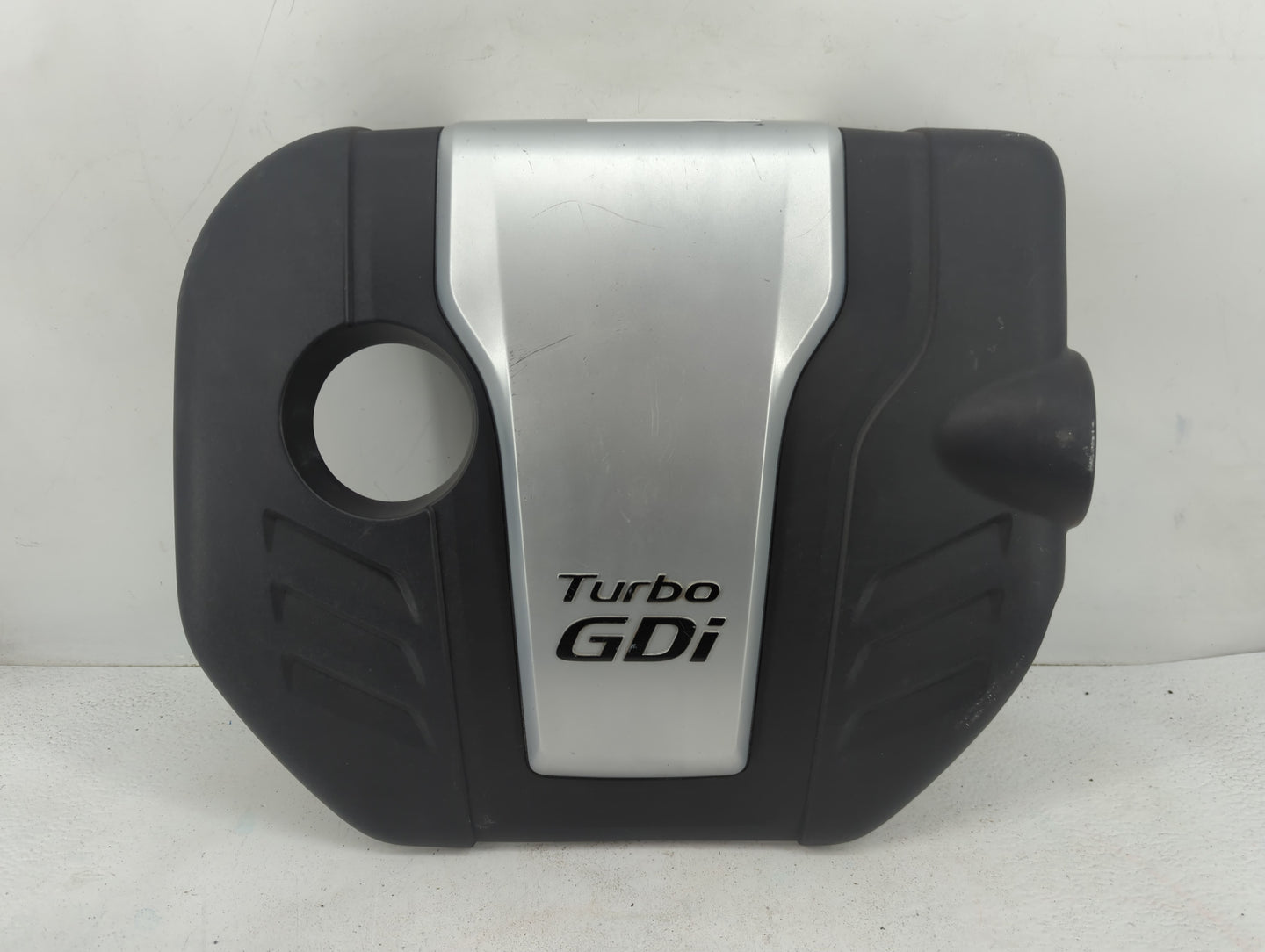 2015 Hyundai Veloster Engine Cover - Oemusedautoparts1.com