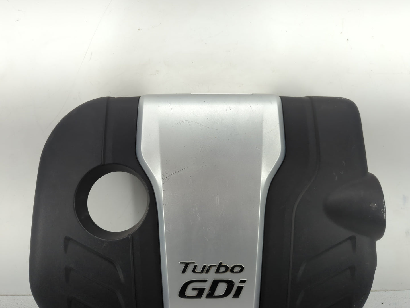 2015 Hyundai Veloster Engine Cover - Oemusedautoparts1.com