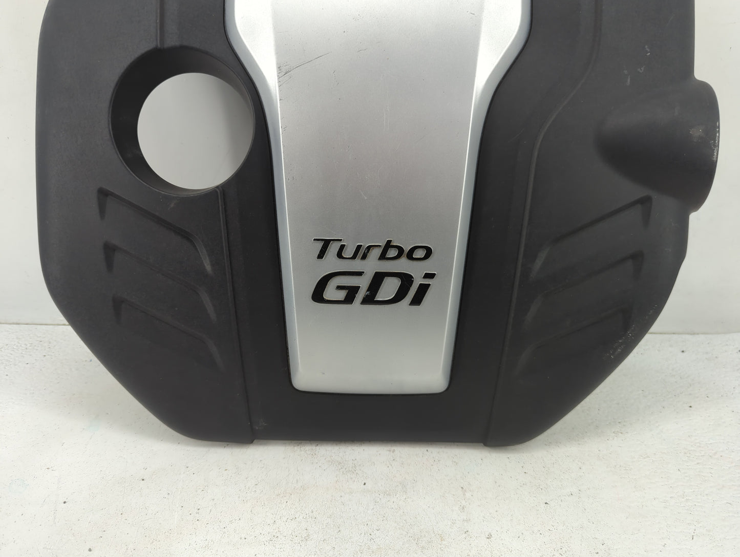 2015 Hyundai Veloster Engine Cover - Oemusedautoparts1.com
